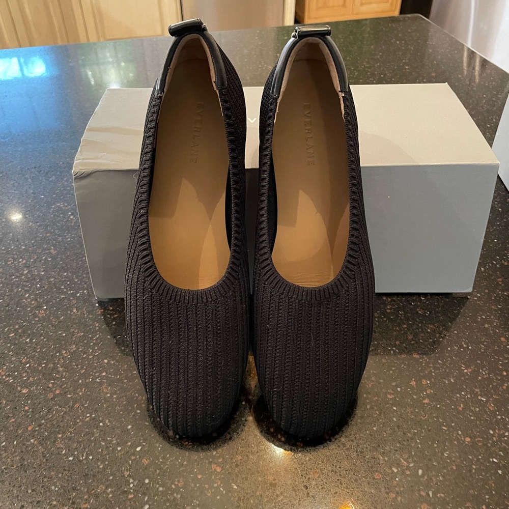Everlane black knit flats size 9